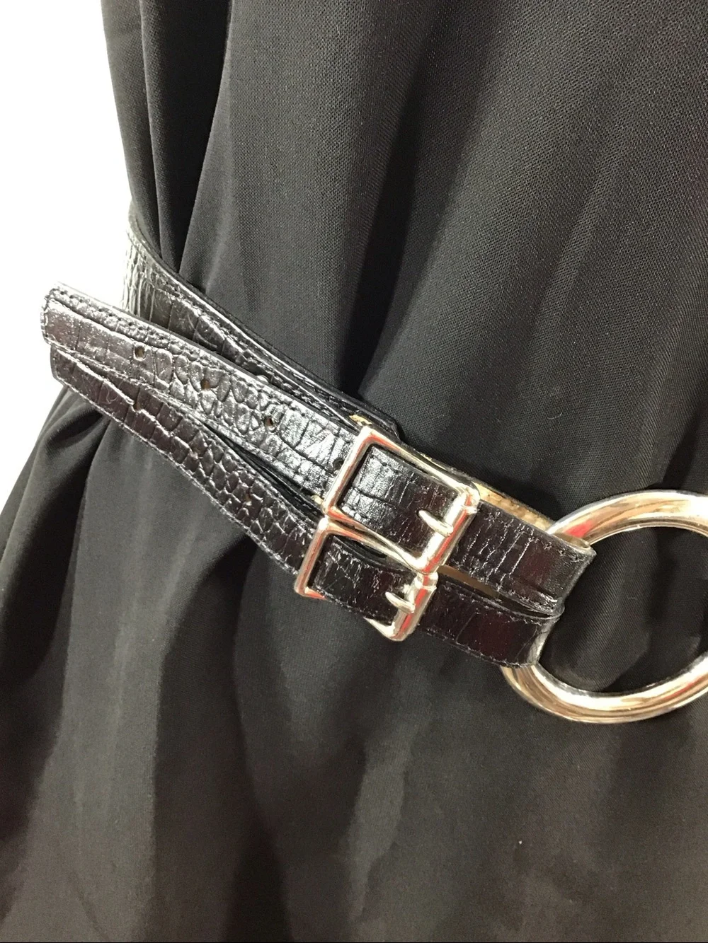 Vintage Cache Luxe croc embossed Black leather Wide Circle dbl Buckle Waist Belt